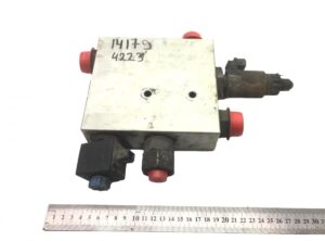 Bloc hidraulic pentru ventilator irisbus 504219030 / 504234609 / 504311034 1 Bloc hidraulic pentru ventilator irisbus 504219030 / 504234609 / 504311034