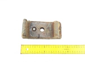 Piesă de reglare arc lamelar axa motor stânga volvo 6777809 3950810