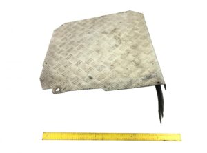 Capac toba de eșapament scania - placă metalică protecție 1 Capac toba de eșapament scania – placă metalică protecție