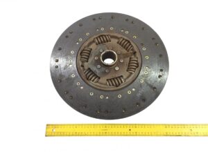 Disc ambreiaj volvo - coduri: 20566388, 85003118, 20484467, 7420725524 1 Disc ambreiaj volvo – coduri: 20566388, 85003118, 20484467, 7420725524