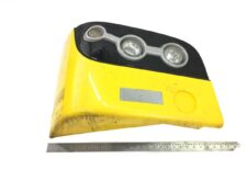 Capac bară față dreapta galben Volvo cu faruri 21111420 21079962 70324427 70324423