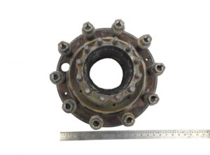 Butuc roată cu tambur pentru axa motrică dreapta volvo 1084053-11