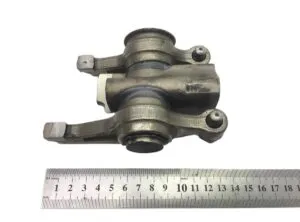 Culbutor vdl pentru motor, coduri 1379611, 1313557, 1369066, 1315576