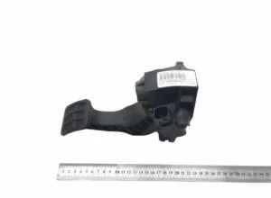 Pedală de accelerație renault cu senzor de poziție p/n 7484424567