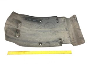 Apărător de noroi față dreapta renault 7482212926 1 Apărător de noroi față dreapta renault 7482212926