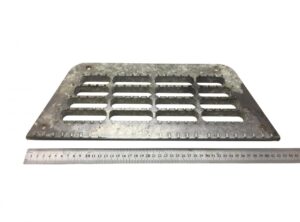 Placă de trepte metalică pentru unitatea de îmbarcare superioară - stânga sus daf 0673144-13 1 Placă de trepte metalică pentru unitatea de îmbarcare superioară – stânga sus daf 0673144-13