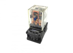 Releu omron mk3p-5-s 10a 250vac 24vdc cu suport 1 Releu omron mk3p-5-s 10a 250vac 24vdc cu suport