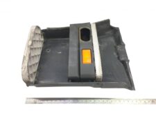 Ansamblu placă de trepte dreaptă pentru Scania, cu indicator reflector portocaliu
