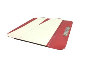 Capac compartiment depozitare cabină dreapta mercedes bluetec roșu și alb a9437500502