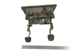 Pedală ambreiaj și frână cu panou pentru Mercedes Benz 9342940001 / A9342940001 / 0034318606 / A0034318606 / 0044315605 / A0044315605