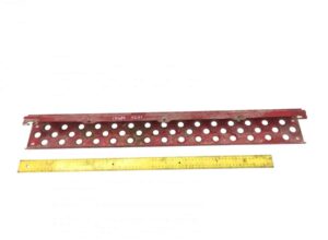 Placă de trepte perforată roșie cu dimensiuni 1 Placă de trepte perforată roșie cu dimensiuni