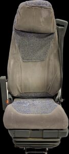 Scaun șofer renault cu tapițerie gri și model albastru 1 Scaun șofer renault cu tapițerie gri și model albastru