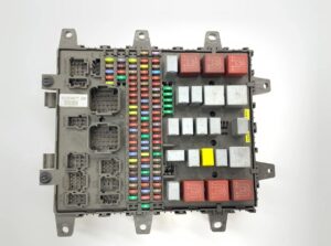 Panou de siguranțe renault 7421045777, 5010590677, 7421079590, 7421169993, 7421899301 1 Panou de siguranțe renault 7421045777, 5010590677, 7421079590, 7421169993, 7421899301