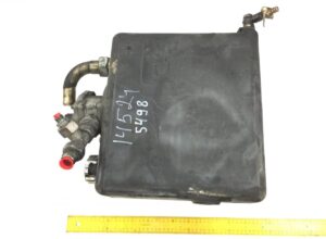 Recipient rezervor de ulei pentru ventilator hidraulic man 81066646034 (8106664-6034-11) 1 Recipient rezervor de ulei pentru ventilator hidraulic man 81066646034 (8106664-6034-11)