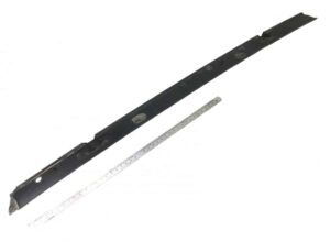 Capac din plastic sub parbriz daf - cod 1368974 și 1368975 1 Capac din plastic sub parbriz daf – cod 1368974 și 1368975
