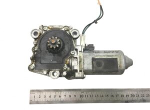 Motor regulator geam stânga volvo – coduri: 1062010, 3176549, 5001833182