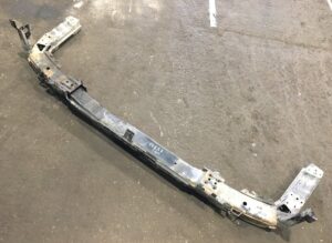 Bară de protecție față volvo – coduri 20467442, 21484901, 20456550