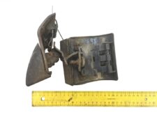 Clema de Montare Apărător Noroi Axă Față Stânga Scania
