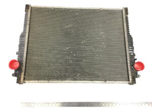 Radiator auto pentru volvo - coduri oem: 7420809775, 5001868221, 20810091, 85000665 1 Radiator auto pentru volvo – coduri oem: 7420809775, 5001868221, 20810091, 85000665