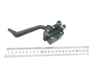 Comutator retarder volvo 7420864641/20864641 1 Comutator retarder volvo 7420864641/20864641