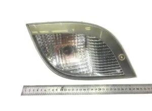 Indicator luminos dreapta față mercedes 9738200621 a9738200621