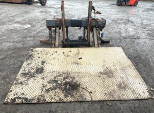 Platformă de încărcare mercedes zhd1500-155ma 1 Platformă de încărcare mercedes zhd1500-155ma