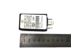 Releu mercedes 0005439915 tagfahr-licht steuergeraet 5df007711-00 24v hella made in germany 1 Releu mercedes 0005439915 tagfahr-licht steuergeraet 5df007711-00 24v hella made in germany