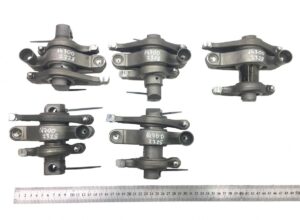 Set de culbutori cu tija pentru scania 14700-2328 1 Set de culbutori cu tija pentru scania 14700-2328