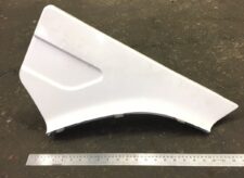 Capac din plastic între cabină și apărător de noroi spate dreapta Scania - Alb