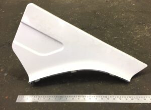 Capac din plastic între cabină și apărător de noroi spate dreapta scania - alb 1 Capac din plastic între cabină și apărător de noroi spate dreapta scania – alb