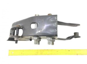 Suport cabina spate stânga volvo 21335613 1 Suport cabina spate stânga volvo 21335613