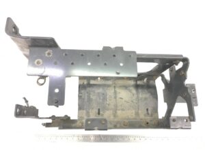 Suport pentru uscător de aer volvo – piese compatibile: 22046478, 22664609, 22041826, 23667383, 22435621, 22041362, 21980485, 21619158, 22039457, 21706963, 21764134