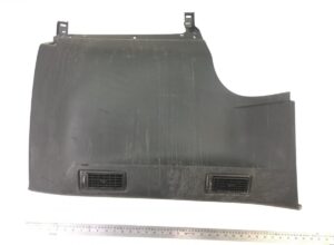 Capac din plastic pentru bord volvo cu aerisiri - cod 82481191 1 Capac din plastic pentru bord volvo cu aerisiri – cod 82481191