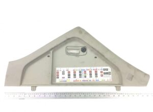 Capac plastic pentru panoul de bord volvo - 21668639 82425822 1 Capac plastic pentru panoul de bord volvo – 21668639 82425822