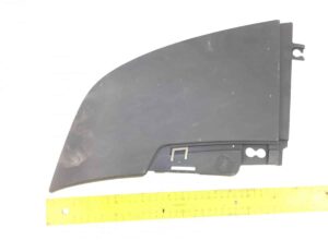 Capac plastic grilă stânga volvo 82430056 1 Capac plastic grilă stânga volvo 82430056