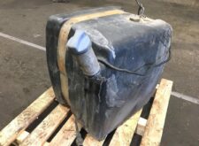 Rezervor AdBlue Mercedes - Coduri 9304700415, A9304700415, 0145428717, A0145428717