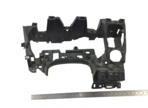 Carcasă ceas de bord daf 1708182 - piesă originală pentru camion 1 Carcasă ceas de bord daf 1708182 – piesă originală pentru camion