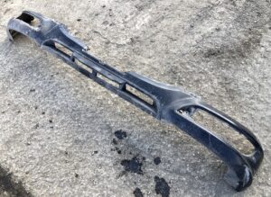 Capac bara de protecție față daf 1869588 1953385 negru 1 Capac bara de protecție față daf 1869588 1953385 negru
