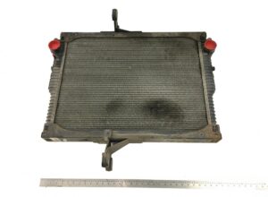 Radiator auto pentru volvo, coduri piese: 7420809775, 5001868221, 20810091, 85000665 1 Radiator auto pentru volvo, coduri piese: 7420809775, 5001868221, 20810091, 85000665