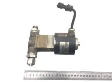 Valvă solenoid cu conector electric și racorduri de înaltă presiune MAN