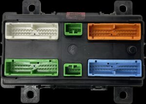 Unitate de control veecu volvo cu conectori colorati și multiple coduri oem