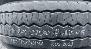 Roată scania 295/80r22. 5 235/80 p v8. 25 m14 2320 yokohama 7. 02. 2023 1 Roată scania 295/80r22. 5 235/80 p v8. 25 m14 2320 yokohama 7. 02. 2023