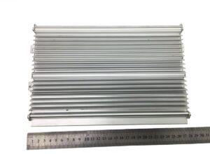 Radiator control unit scania – coduri 1775963, 2294301, 2022607, 2083785, 2054673, 1784018, 1777636, 2152806, 2110664, 2182503, 2294322, 1917540, 1858195, 1867766, 1888355, 1923417
