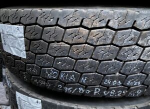 Anvelopă nokian 295/80 r22. 5 1 Anvelopă nokian 295/80 r22. 5