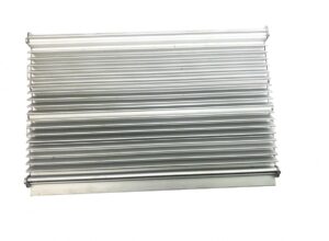 Radiator de răcire unitate control scania 1775963 2294301 2022607 2083785 2054673 1784018 1777636 2152806 2110664 2182503 2294322 1917540 1858195 1867766 1888355 1923417