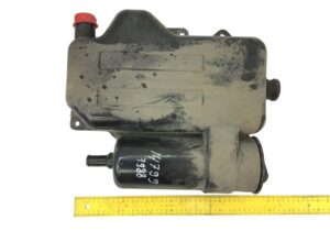 Rezervor de ulei pentru ventilator hidraulic scania, coduri 2304293, 2118527, 2055634 1 Rezervor de ulei pentru ventilator hidraulic scania, coduri 2304293, 2118527, 2055634