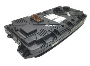 Ceas de bord pentru scania – coduri: 2627468, 2530705, 1900876, 1915682, 1941220, 2020260, 2052459, 2062126, 2201005, 2303257, 2311708, 2291064, 2432998, 1919767