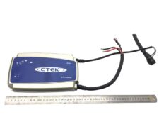 Incarcator de Baterii CTEK XT14000 24V