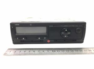 Tahograf digital vdo pentru volvo – coduri: 20879737, 21089527, 21386632, 21593391, 21930329, 22081534, 22587509, 20728036, 21386622, 85013101, 85013506, 21593381