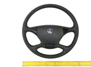 Volan scania cu siglă centrală și riglă de măsurare 1 Volan scania cu siglă centrală și riglă de măsurare